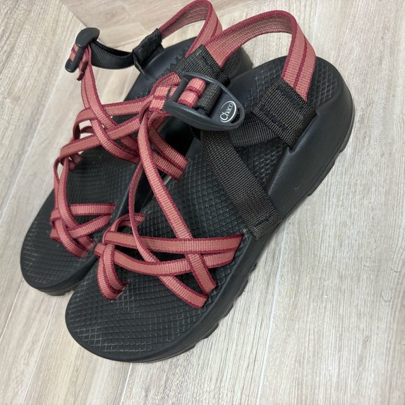 Chaco ZX2 Vibram Outdoor Sport Sandals Strappy w/ Toe Strap Women's size 7 - Picture 2 of 9
